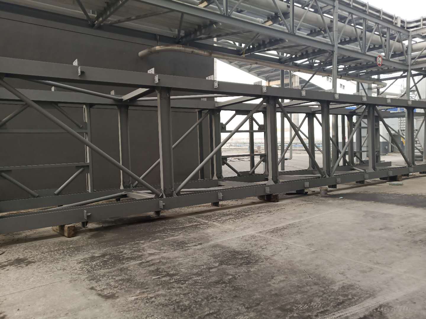 甘肅蘭州電廠脫硫鋼結構安裝