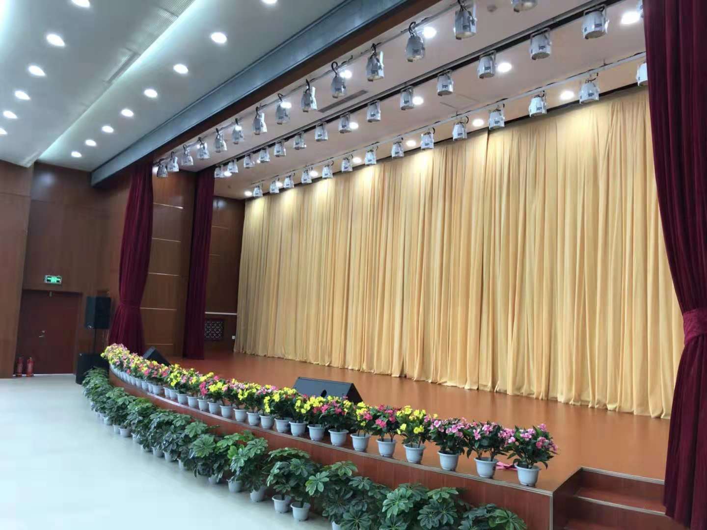 甘肅國電蘭州辦公樓裝修工程